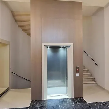 Queen Luxury * Verona