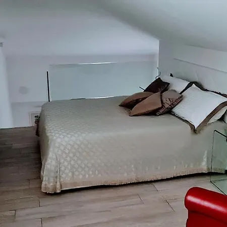 Queen Luxury * Verona