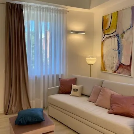 Queen Luxury * Verona